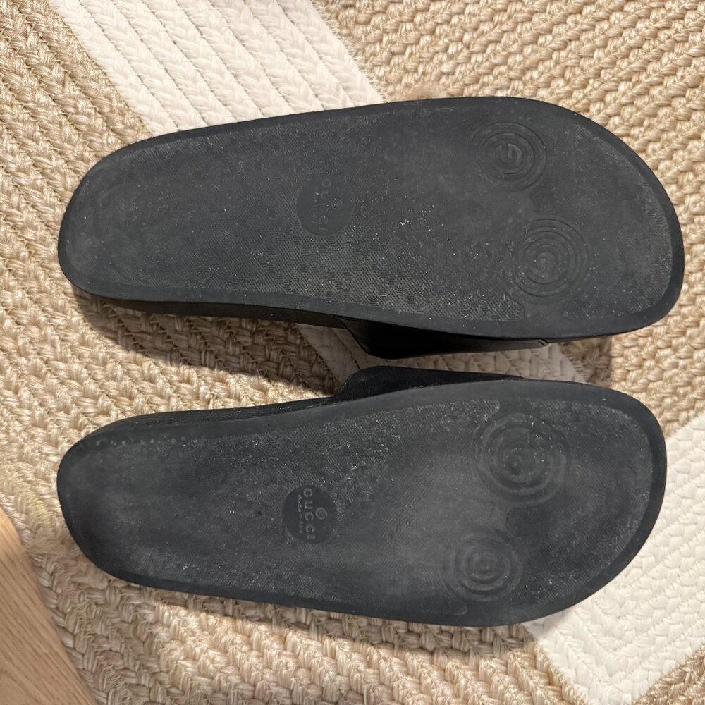 Gucci Black Leather Uppers White GG Slides - Picture 3 of 4